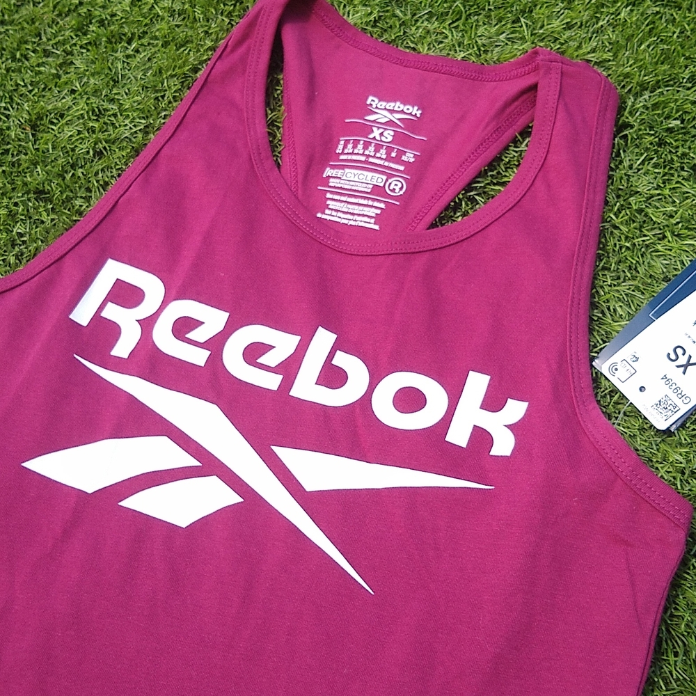 2 Reebok Training Tank Tops, XS - Picture 3 of 6